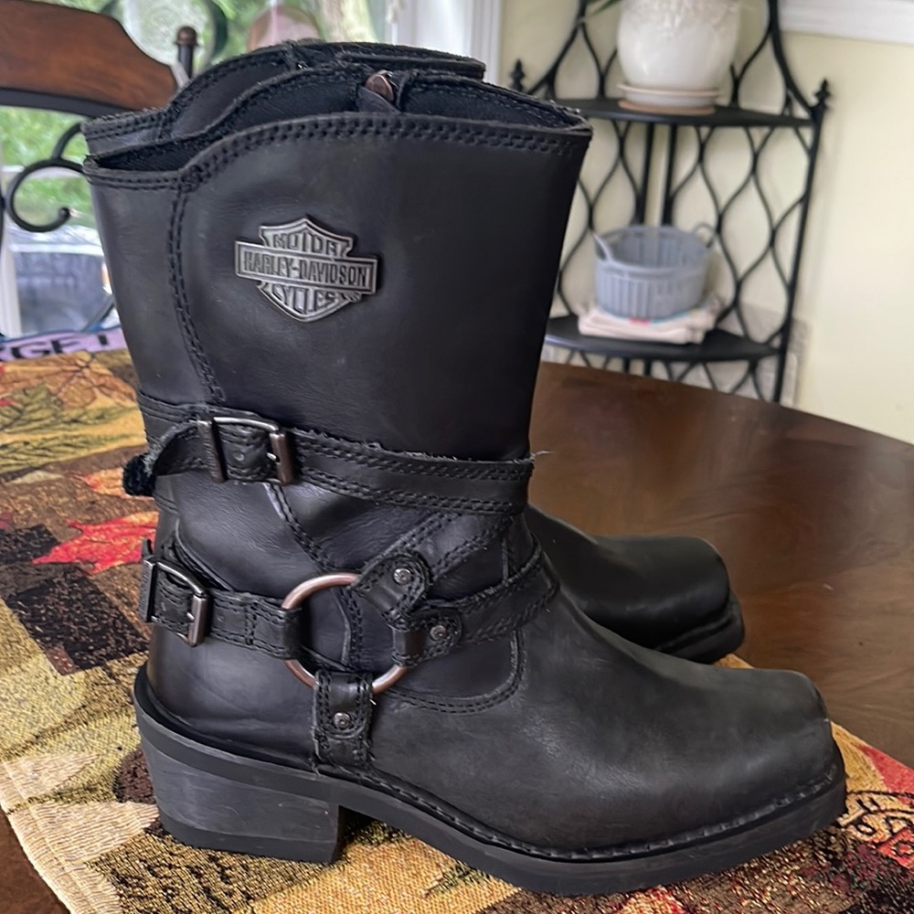 Harley Davidson woman’s boots sz. 8